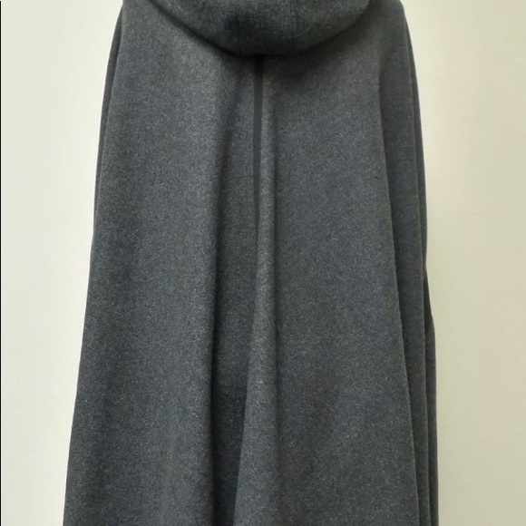 HIGH by Claire Campbell gray/black wool cape - Picture 7 of 9